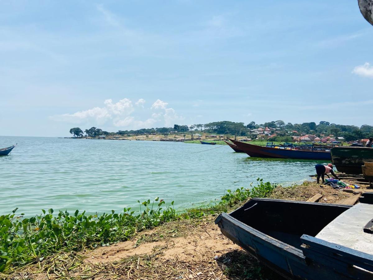 Homeonthenile Lake View Double Jinja Eksteriør bilde